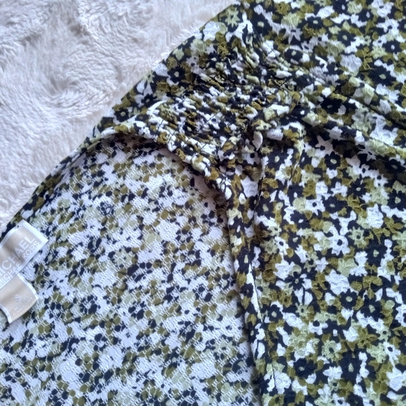MICHAEL KORS Floral Green Blouse - Picture 4 of 13